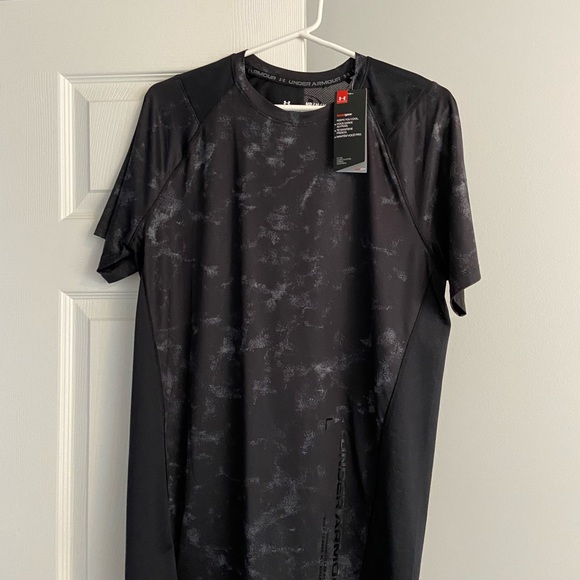 Under Armour short sleeve tshirt for sale - Picture 5 of 6